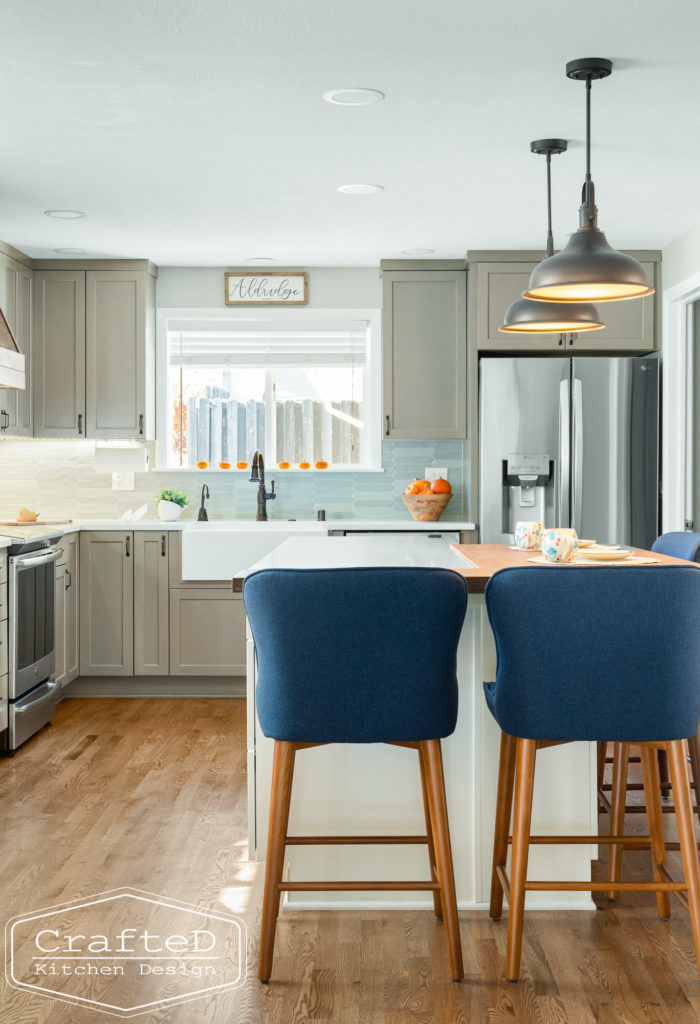 Spokane Coeur d'Alene Interior Kitchen Design with island and farmhouse sink